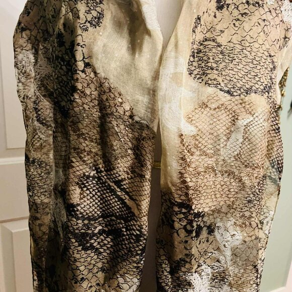 NWT Handmade Artistic Scarf by Sana – Abstract Neutral Design - Picture 12 of 16